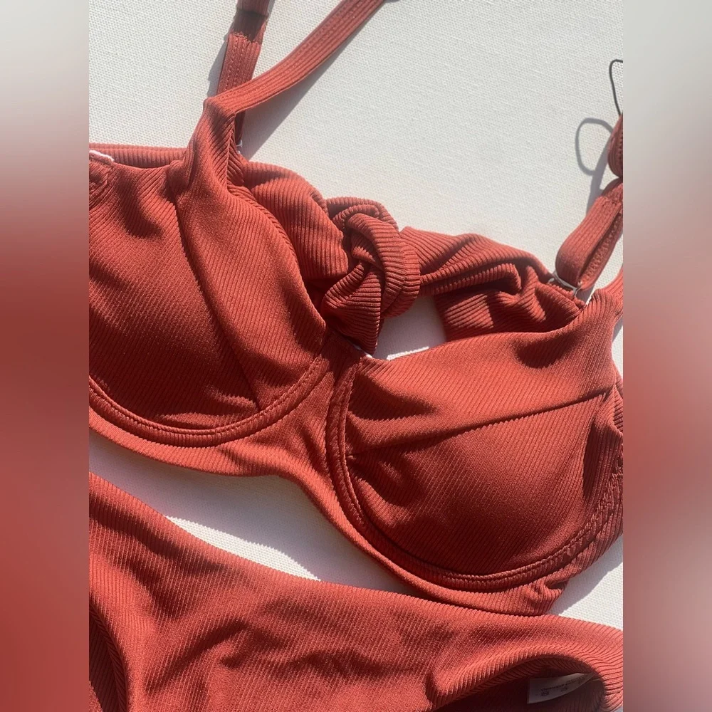 ZAFUL Underwire High Leg Ribbed Bikini With Temple Ombre NWT